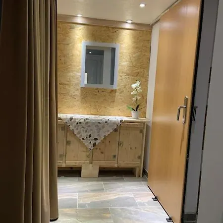 Schoene Moderne & Rustikale Einliegerwohnung Mit Kueche Apartment