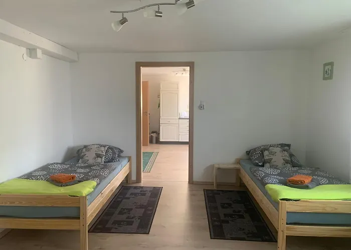아파트 Schoene Moderne & Rustikale Einliegerwohnung Mit Kueche 슈람베르크